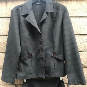 Long sleeve gray pinstripe skirt suit